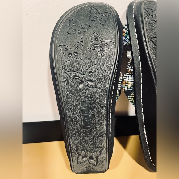 Alegria by PG Lite Sandals (PLEASE READ SIZING DETAILS) - Picture 13 of 14